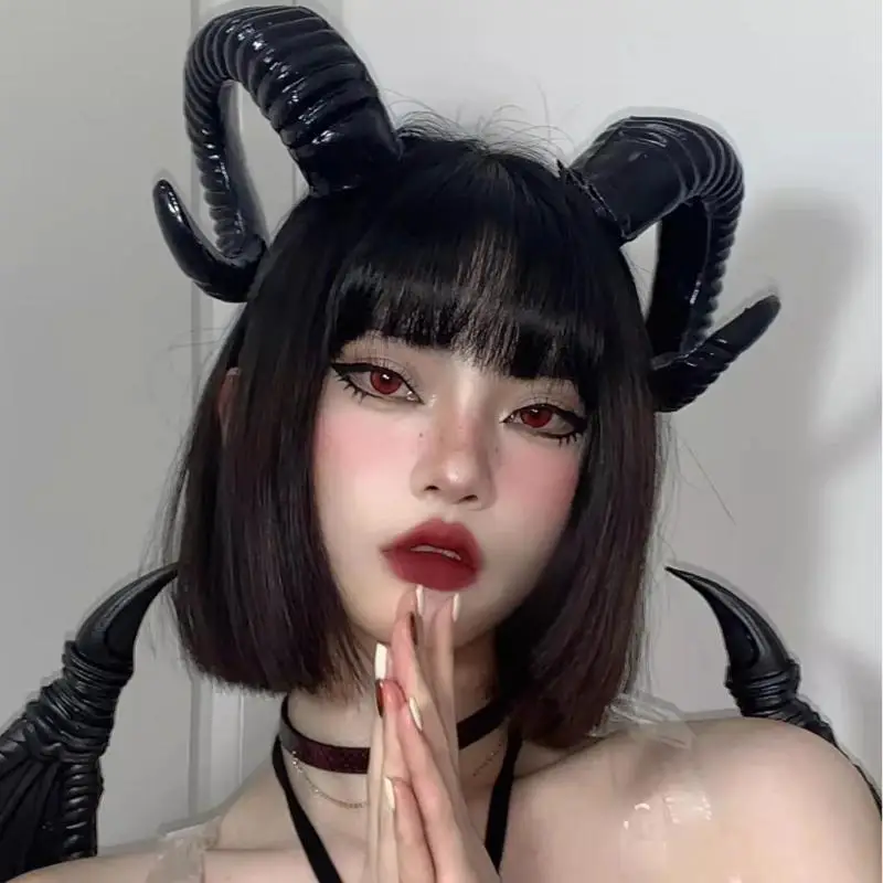 

Dramatic Sheep Devil Horns Headband: Perfect Gothic Animal Prop for Costume Parties