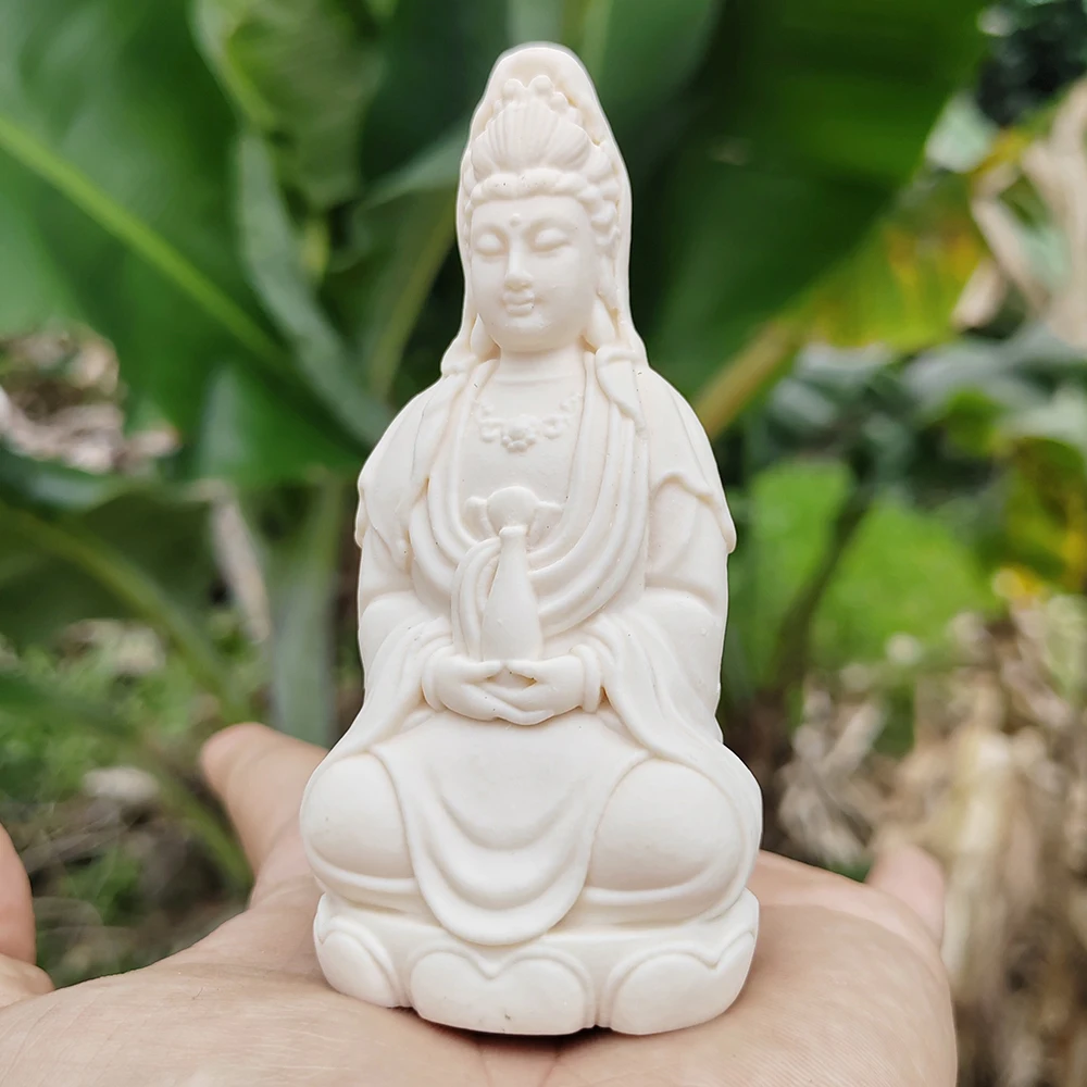 Resin Guanyin Sculpture, New Chinese Style, Zen Style, Oriental Aesthetics, Suitable for Desktop Decorations, Home Decor, Fireplace, Living Room, Office, New Year Gifts, Christmas Gifts