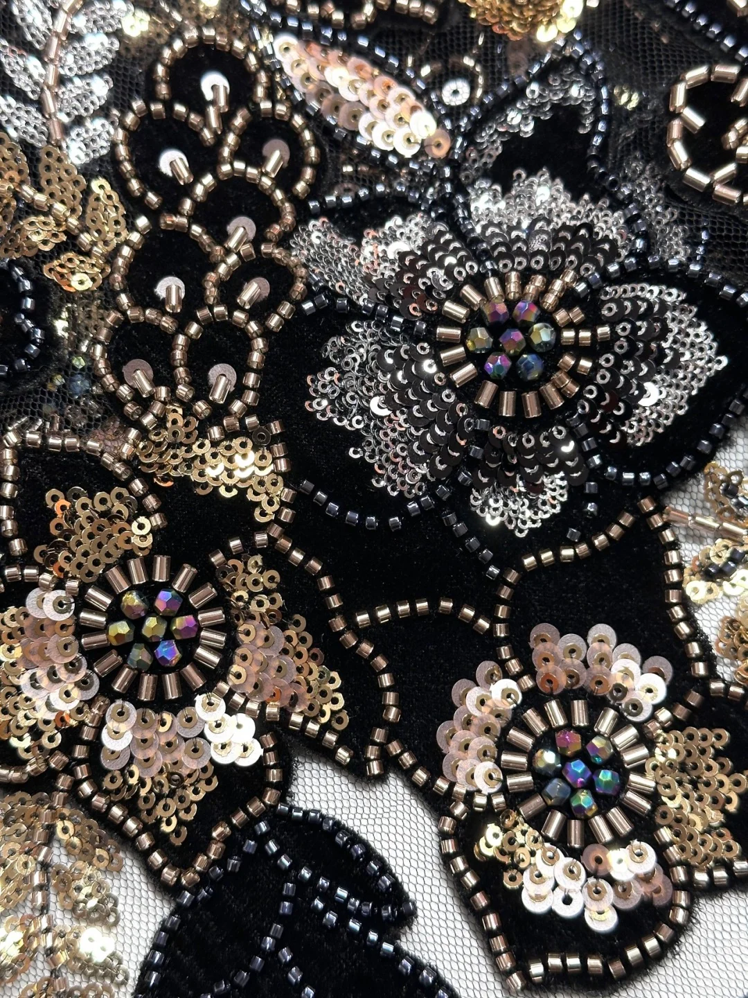 

5 ярдов, 2026, Новейшая высококачественная ткань из австрийского бархата с вышивкой и камнями, изысканная и элегантная, для свадебных и вечерних платьев NN_2398Z