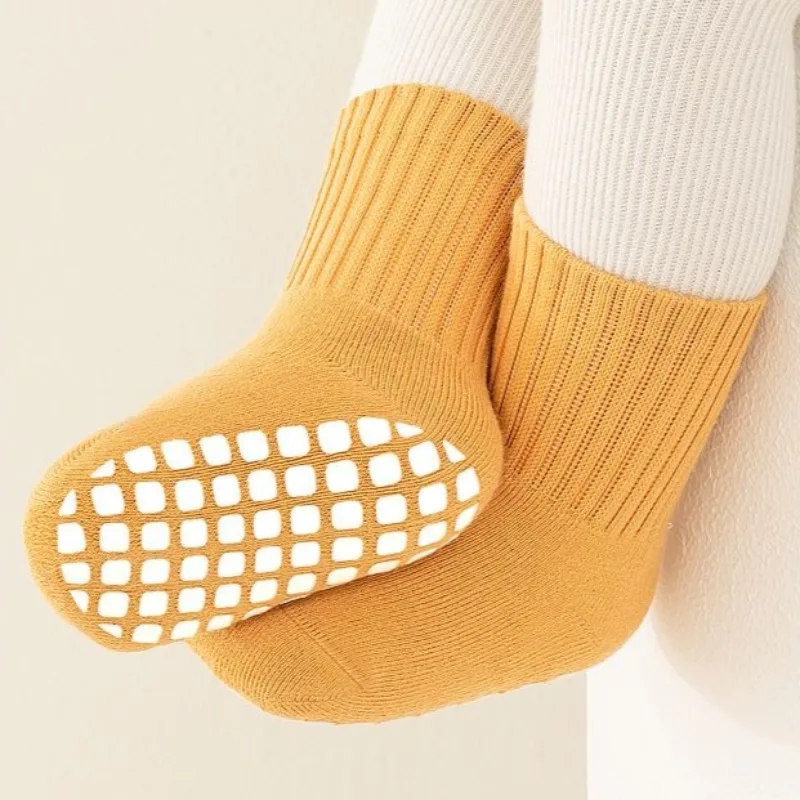 

Детские носки-тапочки из чистого хлопка с флисовой подкладкой, утолщенные, с нескользящей резиновой подошвой, для дома, для детей, средней длины, класс безопасности А