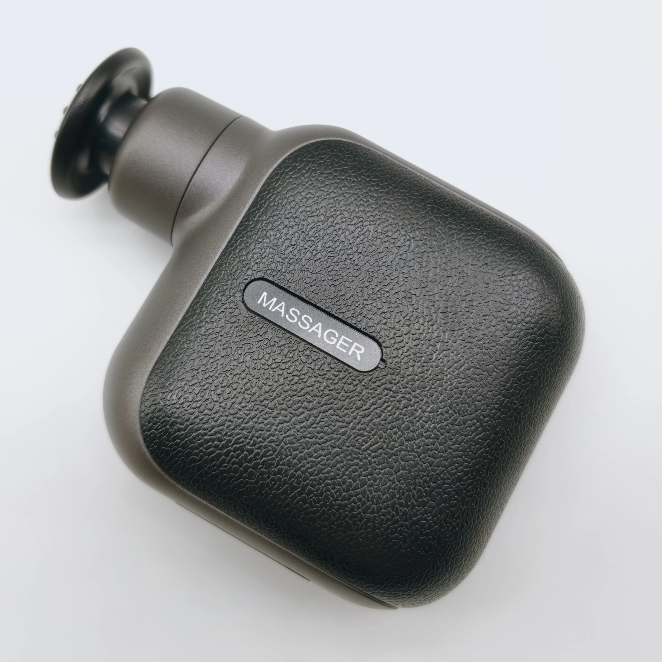 ミニポケット筋膜ガン-4つのシリコンマッサージヘッド付き-軽量で持ち運び可能-オフィスや家庭での使用に最適-低騒音の筋肉マッサージ器