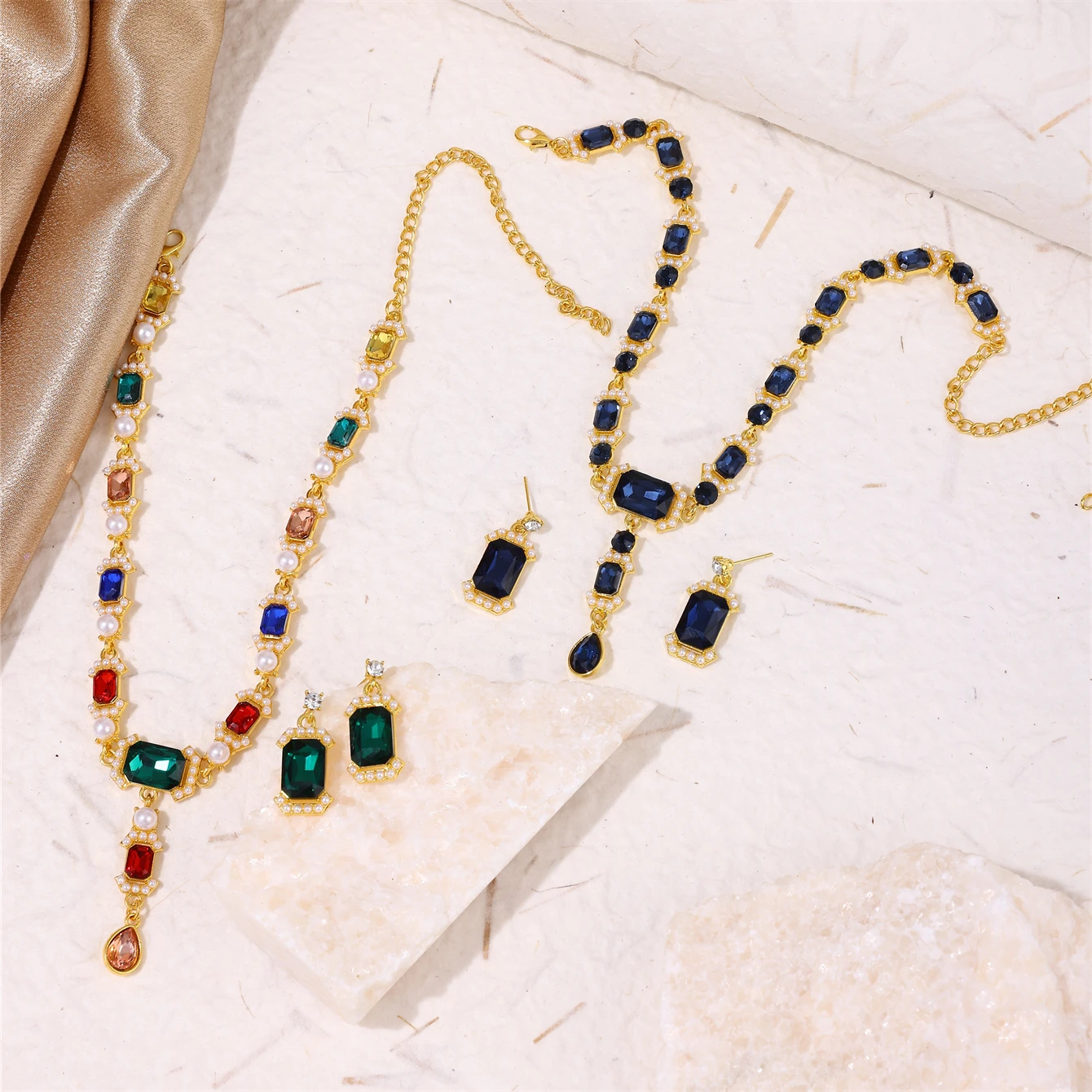 An Elegant Bride Rhinestone Necklace Earring Set Arab Ladies Party Holiday Wearing Jewelry Fake Pearl Inlaid Neck Chain