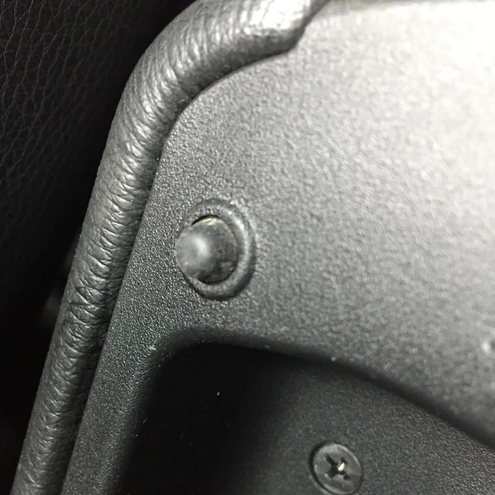 1x 9054103078 Car Center Console Box Armrest Cover Limiter Cushion Clip Pad For Toyota Land Cruiser J100 1998–2007 Lexus LX 470