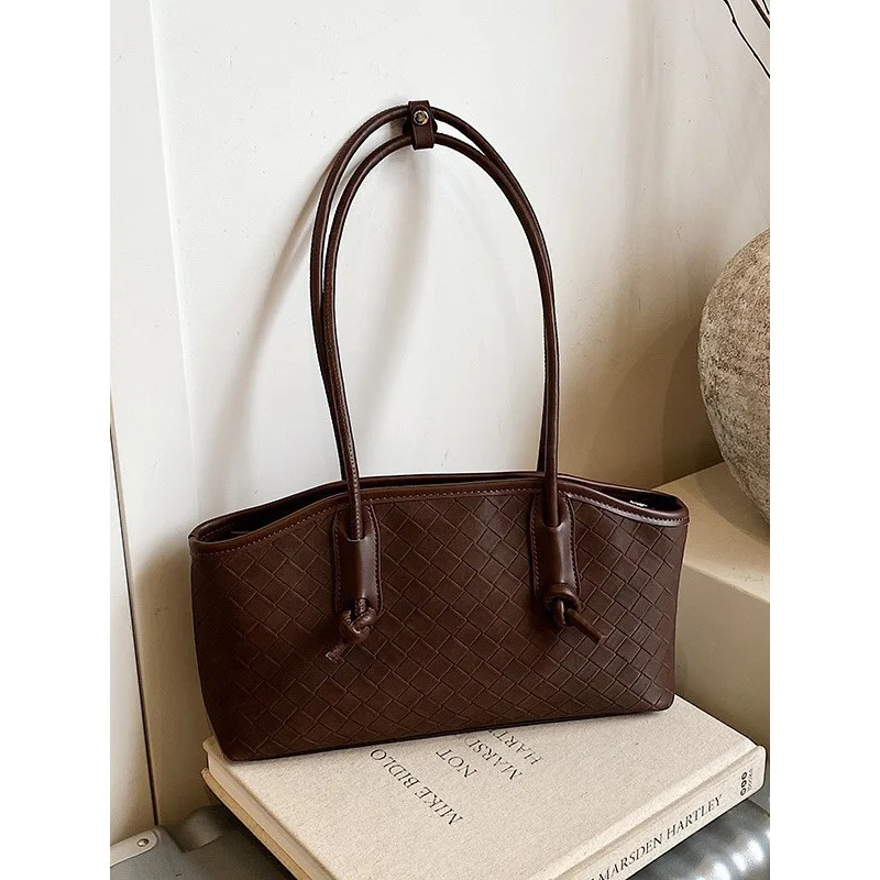 

2025 Autumn Winter Tote Bag, Luxe Shoulder Purse for Women, Trendy Crossbody, Versatile Day to Night Bag, Textured Sling Bag