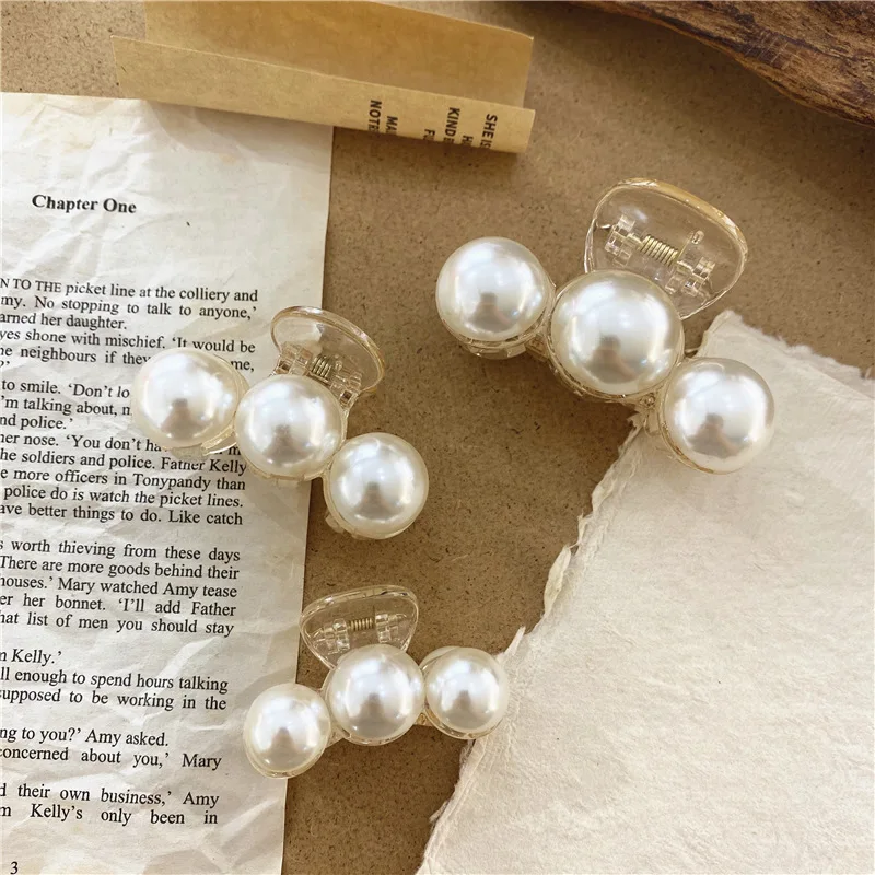 Faux Pearl Clear Geometric Shark Hair Claw for Women Tweed Style Back of Head Bun Clip Daily Non Slip Lightweight