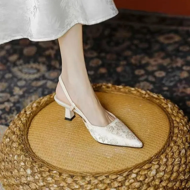 2026 Spring New Patent Leather Single Shoes Women's Versatile Metal Low Heels Deep V-Mouth Pointed Toe Pumps Fashion Heels Women