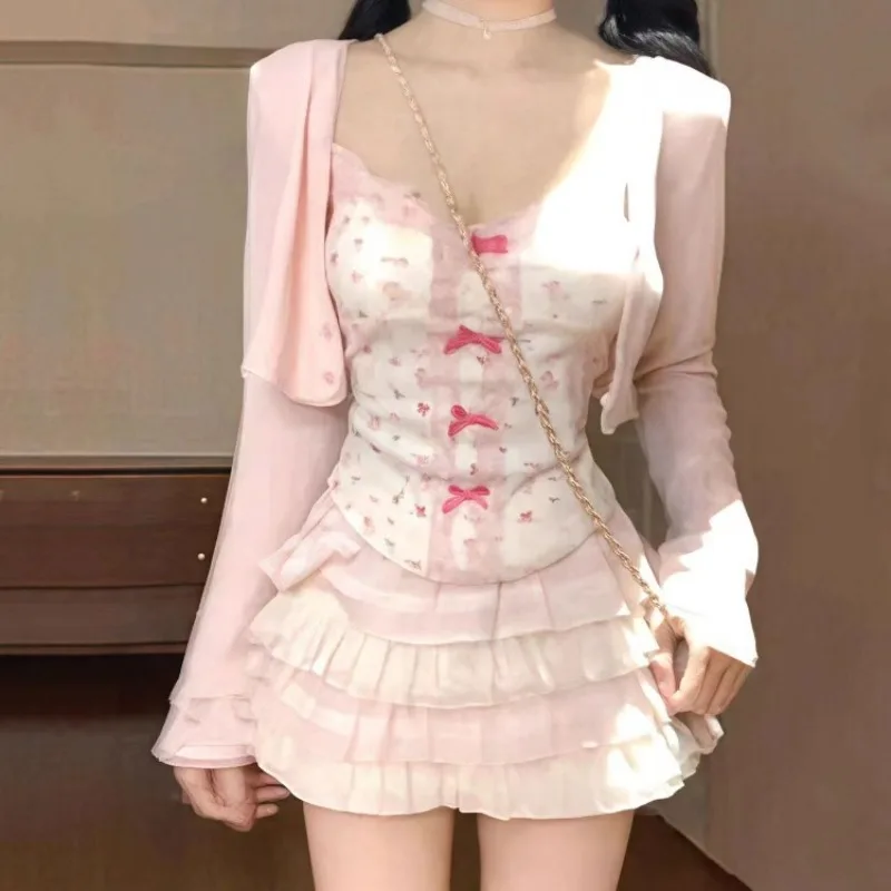 

Spring New Long Sleeve Cardigan Top+ Sweet Printed Lace Camisole Vest+ Y2k High Waist Ruched Cake Skirts Three Piece Sets