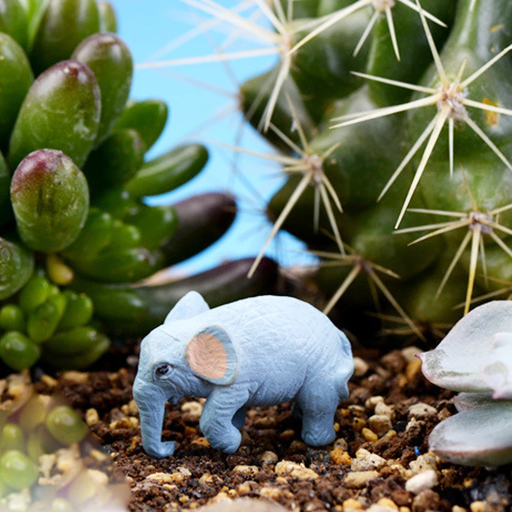 

Miniature Elephant Decorations for Terrariums Crafts Realistic Shape Desk Table Garden Ornament Mini Landscape Moss Cactus