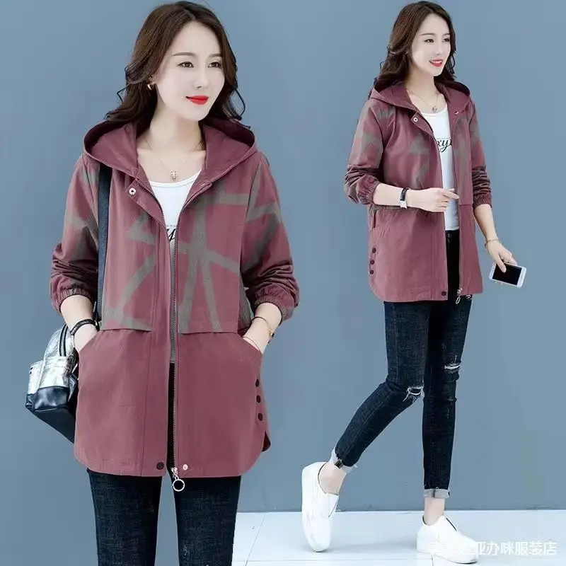 

2025New Spring Autumn Women Trench Coat Fashion Middle-Aged Mother Hooded Zipper Female Windbreaker Outerwear Casual Ladies Tops