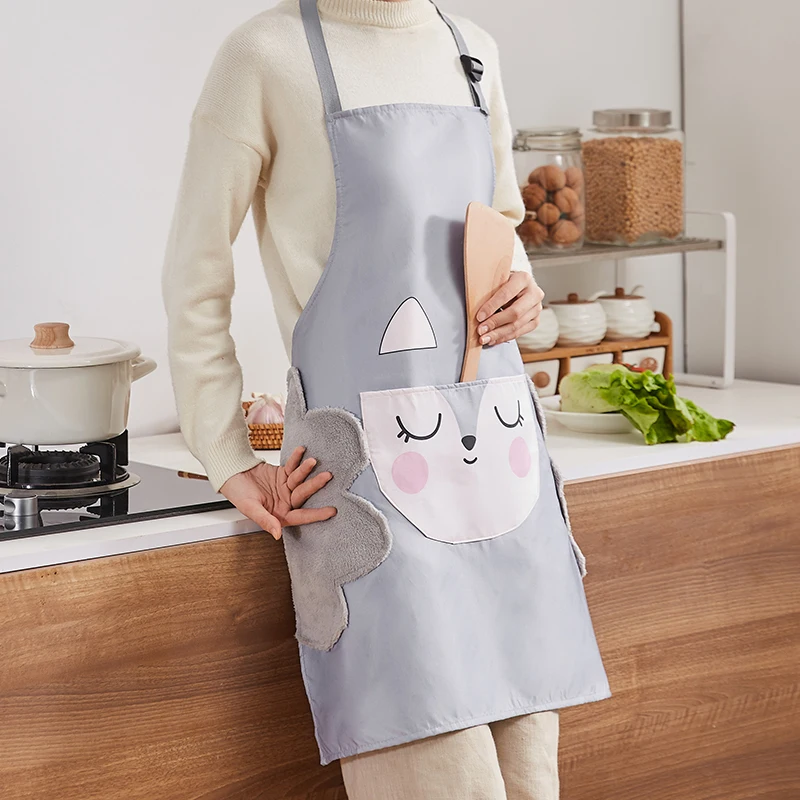 Fashionable and Waterproof Kitchen Apron for Men and Women, Perfect for Cooking and Cleaning