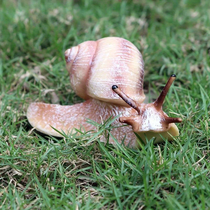 2PCS Cute Little Snail Statues | Realistic Car-Mounted Potted Plants For Garden Landscape Design, Creative Desktop Animal Models