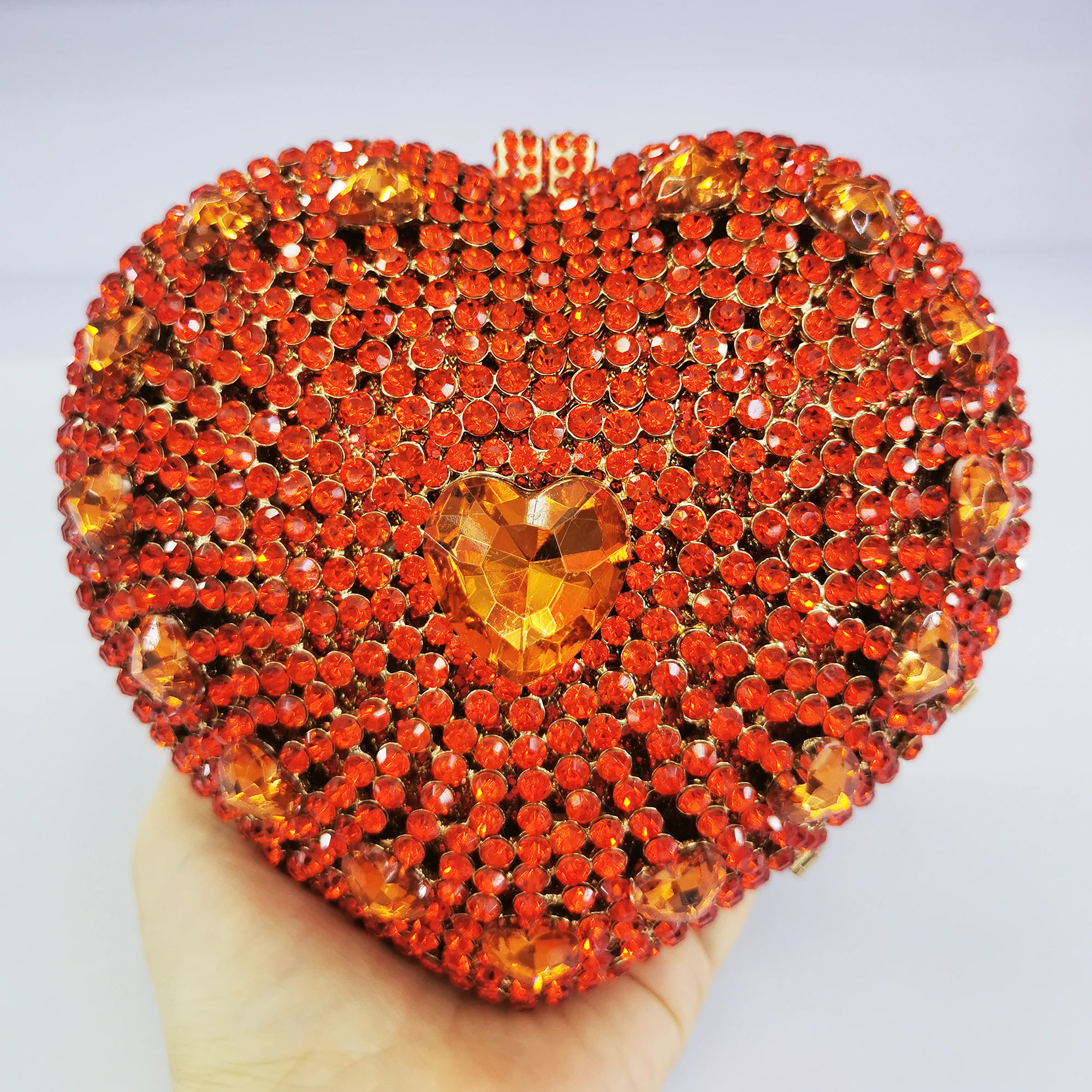 

Luxury Red/Gold Heart Shape Rhinestones Evening Bag WHTUOHENG Crystal Wedding Party Clutches Diamond Prom Handbags Mini Minaudie