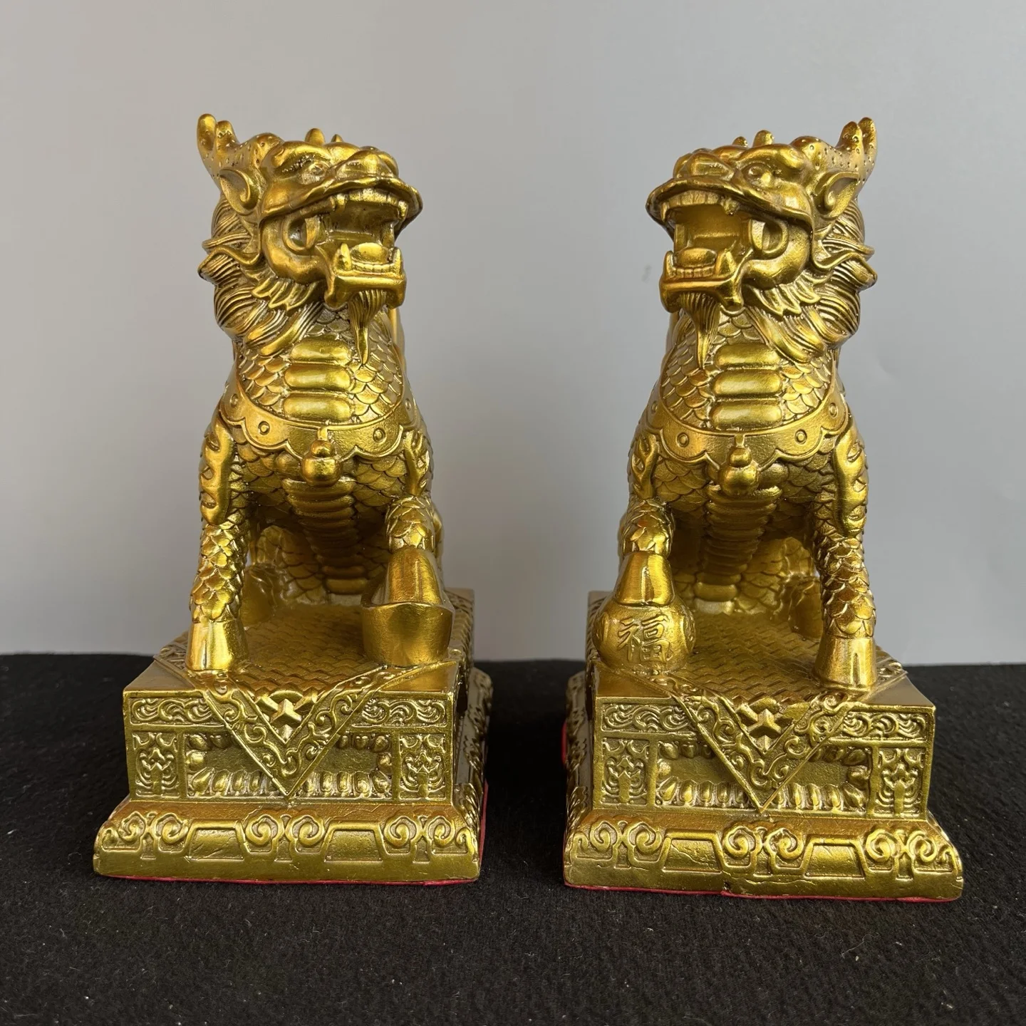 Brass Golden Kirin Statue A pair of divine beasts get rich Study Amass wealth Ornaments Town house
