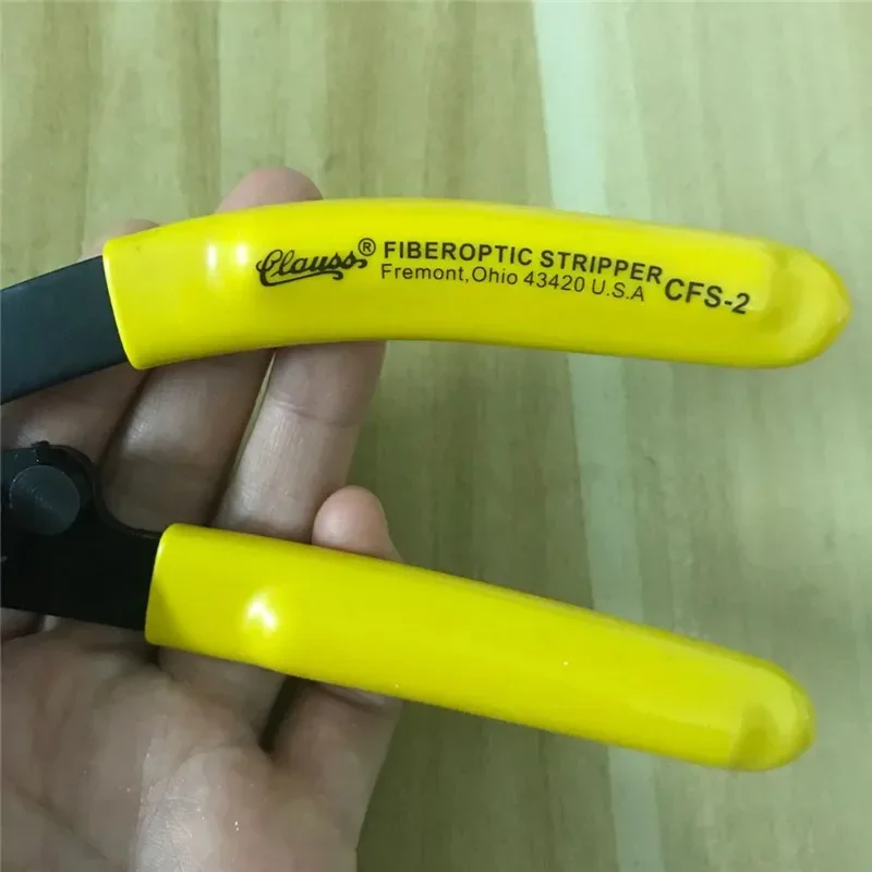 Clauss CFS-2 Fiberoptic Stripper For Stripping 125 Micron Fiber with 250μm Buffer Coating Fremont Ohio 43430 Made in USA - Image 2