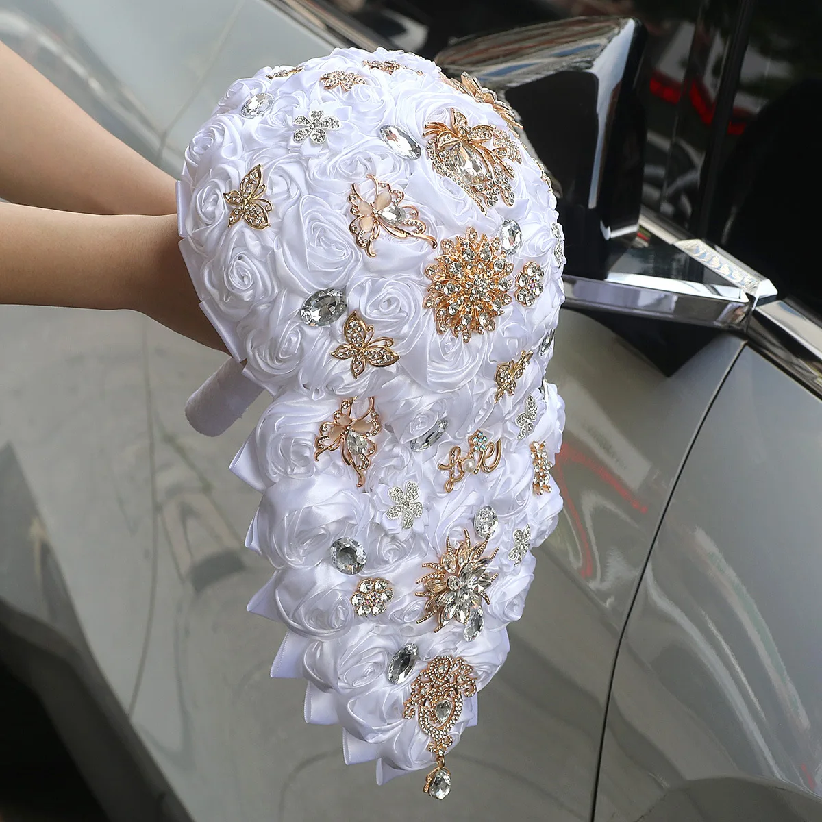 White Bridesmaid Bouquet Wedding Decoration Rhinestone Luxury Accessories Marriage Holding Flower