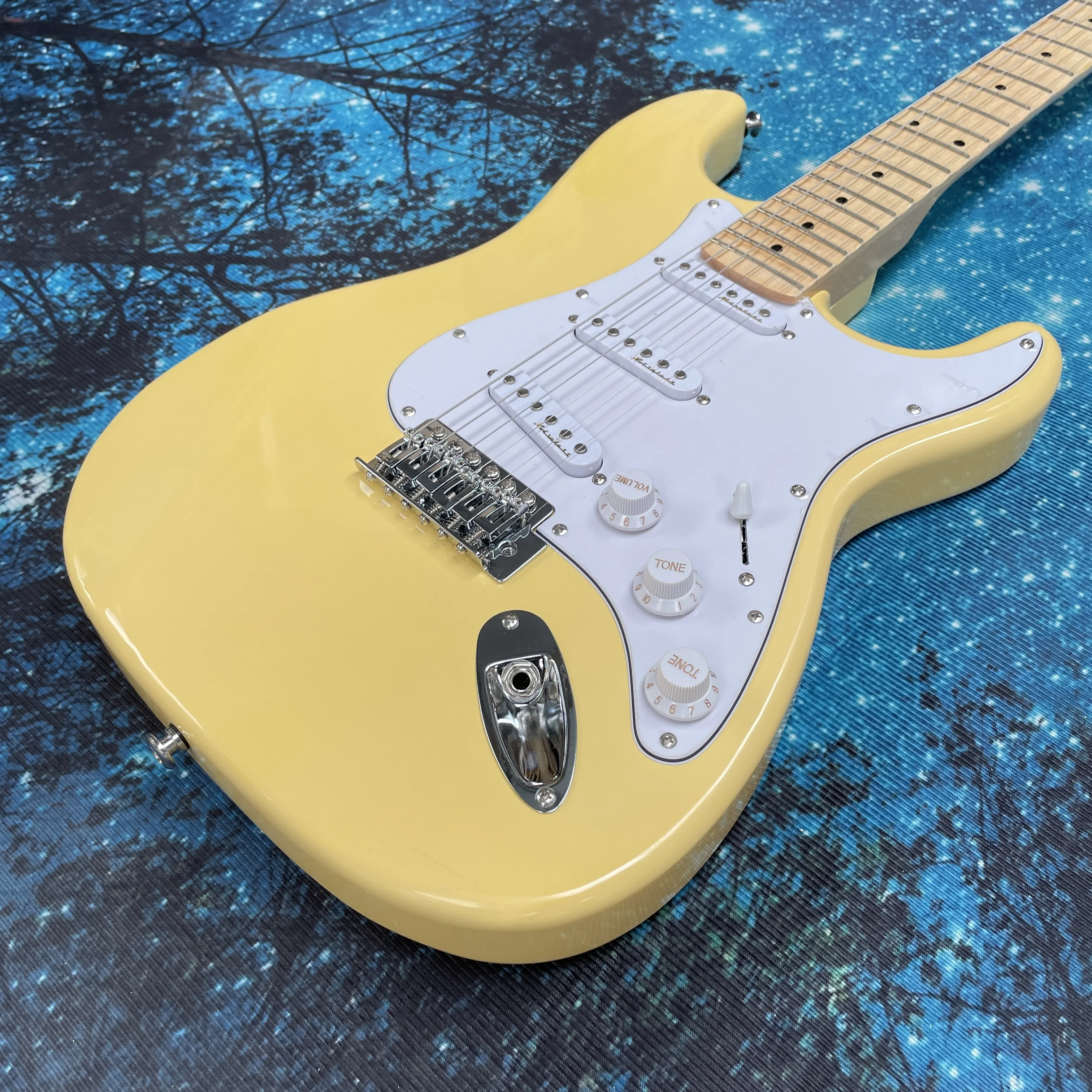 Bright yellow electric guitar, maple fingerboard guitars, (SSS) pickup electric guitarra view 2