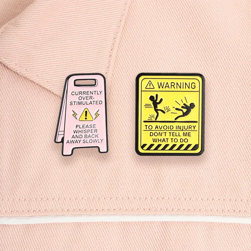 �Don't Tell Me What To Do“-Warnschild, Emaille-Anstecknadel, „Overstimulated Please Whisper“-Schild, Metallbrosche, Anstecknadel für Taschen, Schmuckgeschenke – Detail 10