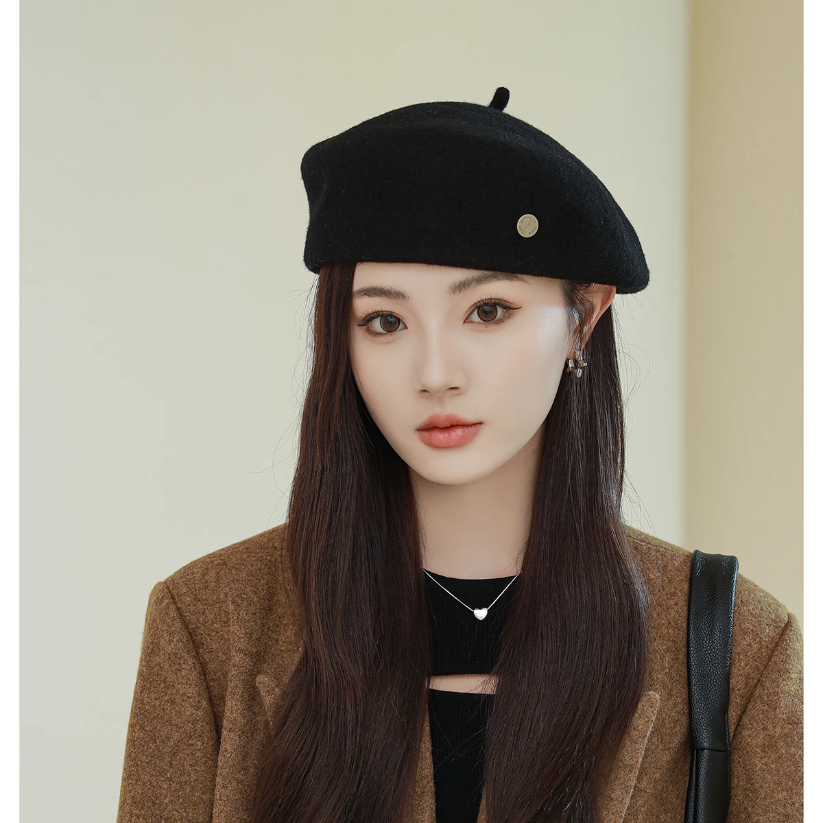 

OVTRB Wool Beret Hat for Women Solid Color French Beret Hat Artist Berets Cap Girls Fashionable Winter Fashion Lady Hat