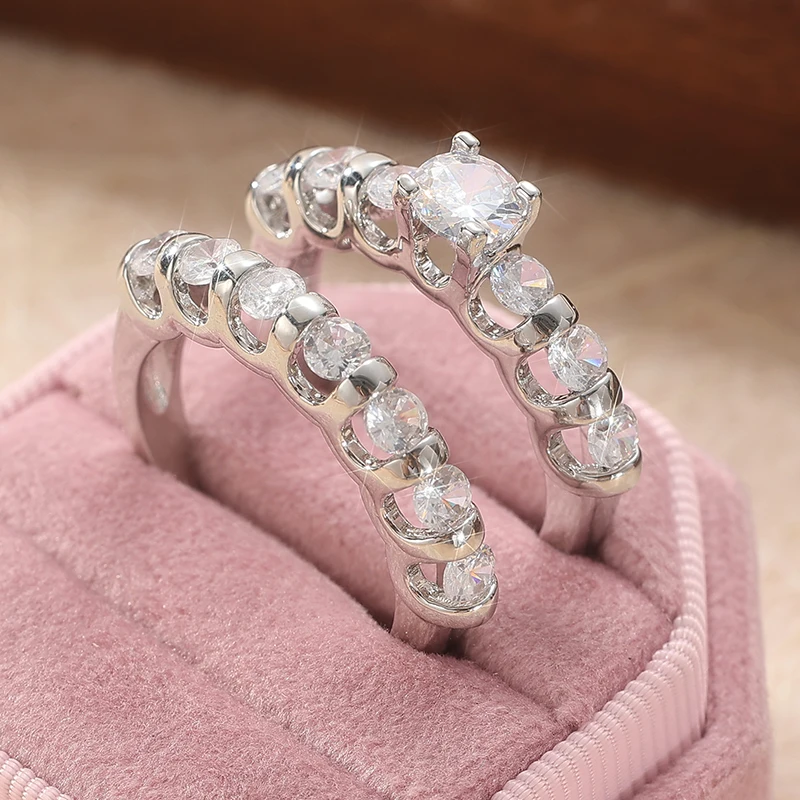 2-teiliges Set Damen Luxus Kupfer Stapelbare Ringe mit Zirkonia-Besatz für Hochzeit, Bankett, Party, Elegantes Schmuckzubehör