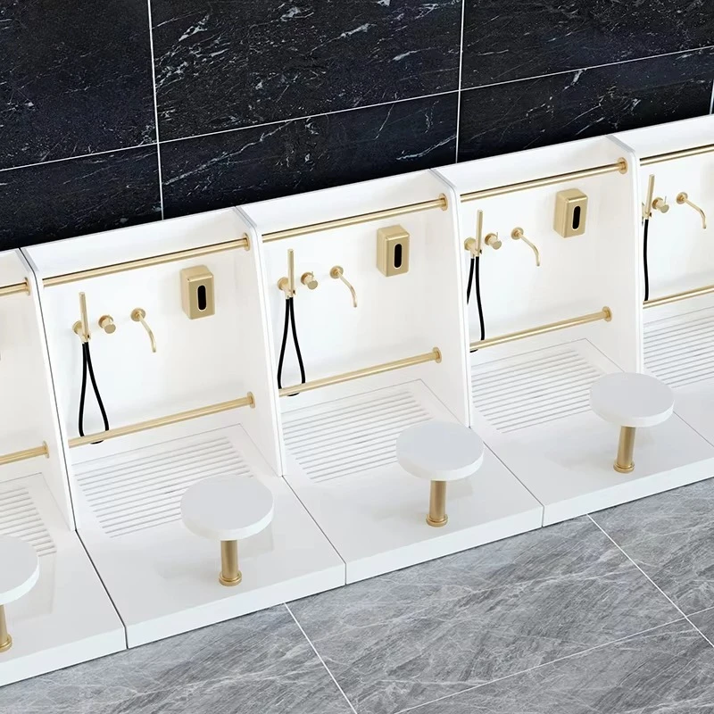 Automatische moderne design kunststof Wudu-voetwasser met eenvoudig te reinigen gebedskraan met één gat, geschikt voor
