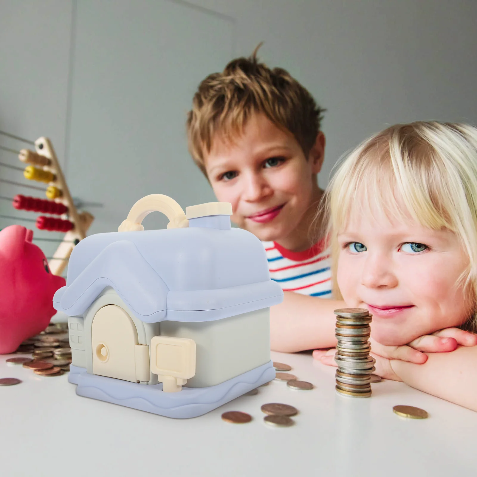1 Zestaw Dziecięca Skarbonka Niezniszczalna w Kształcie Domku Śliczna Pojemnik na Monety do Dekoracji Sypialni Edukacyjna Skarbonka