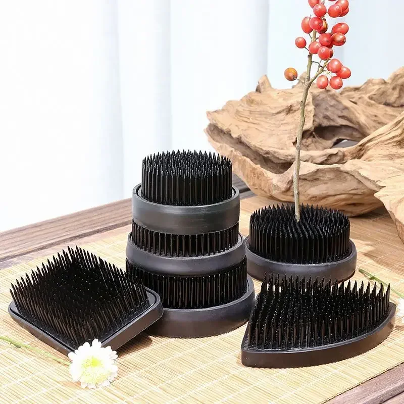 Kenzan de Estilo Japonés para Ikebana, Soporte de Base Fija Redonda Larga de Latón con Agujas Florales para Arreglos Florales, Herramienta de Púas para Flores