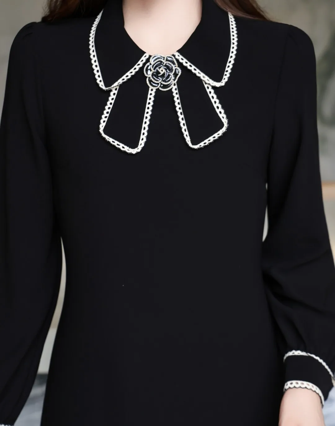 ZJYT Runway Fashion Donna Manica lunga Abito casual Bianco Nero Autunno 2025 Designer floreale Bowknot Solido Breve abito corto Lady