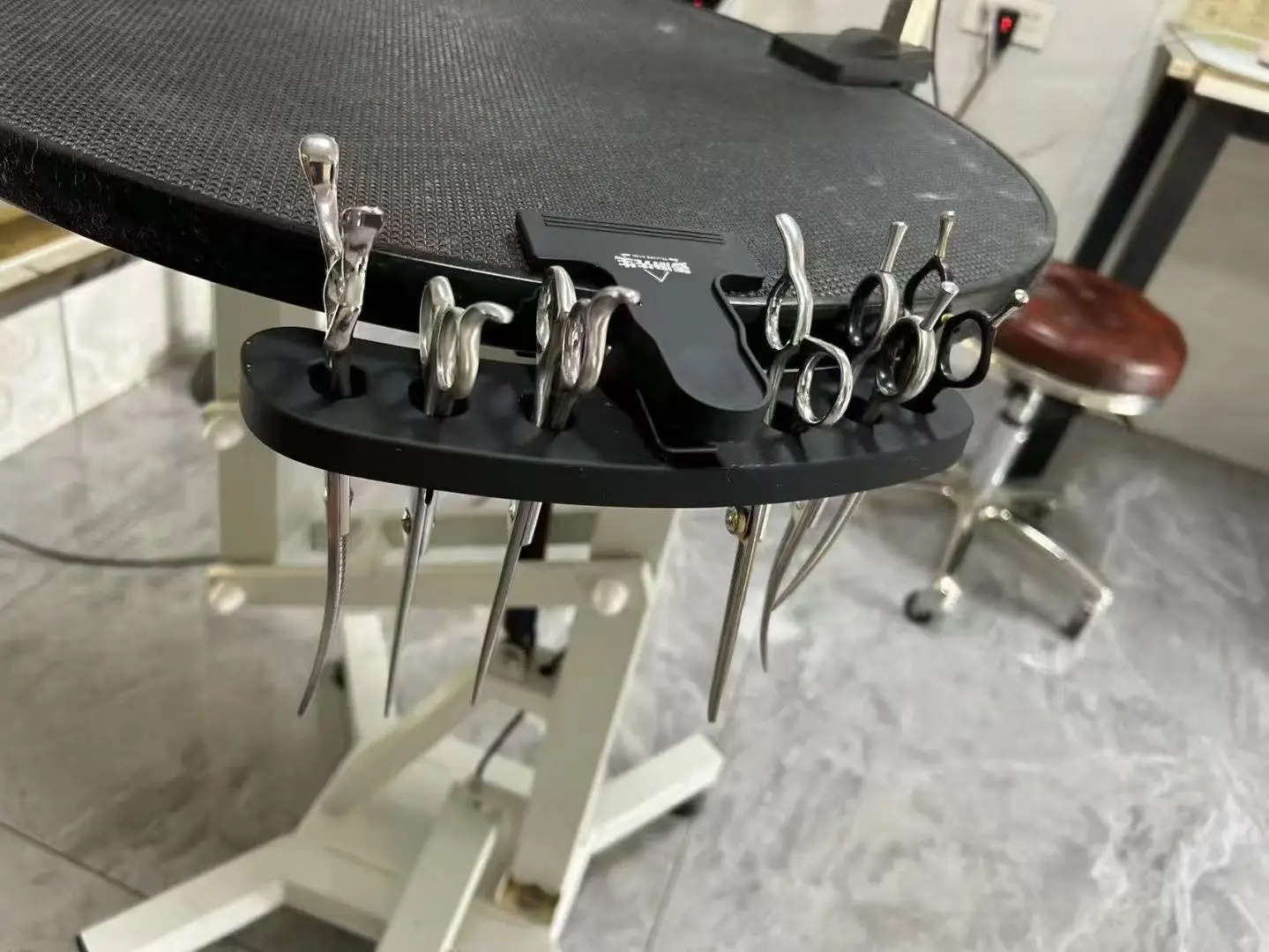 رف مقص الطاولة مناسب لطاولة العناية بالطاولة