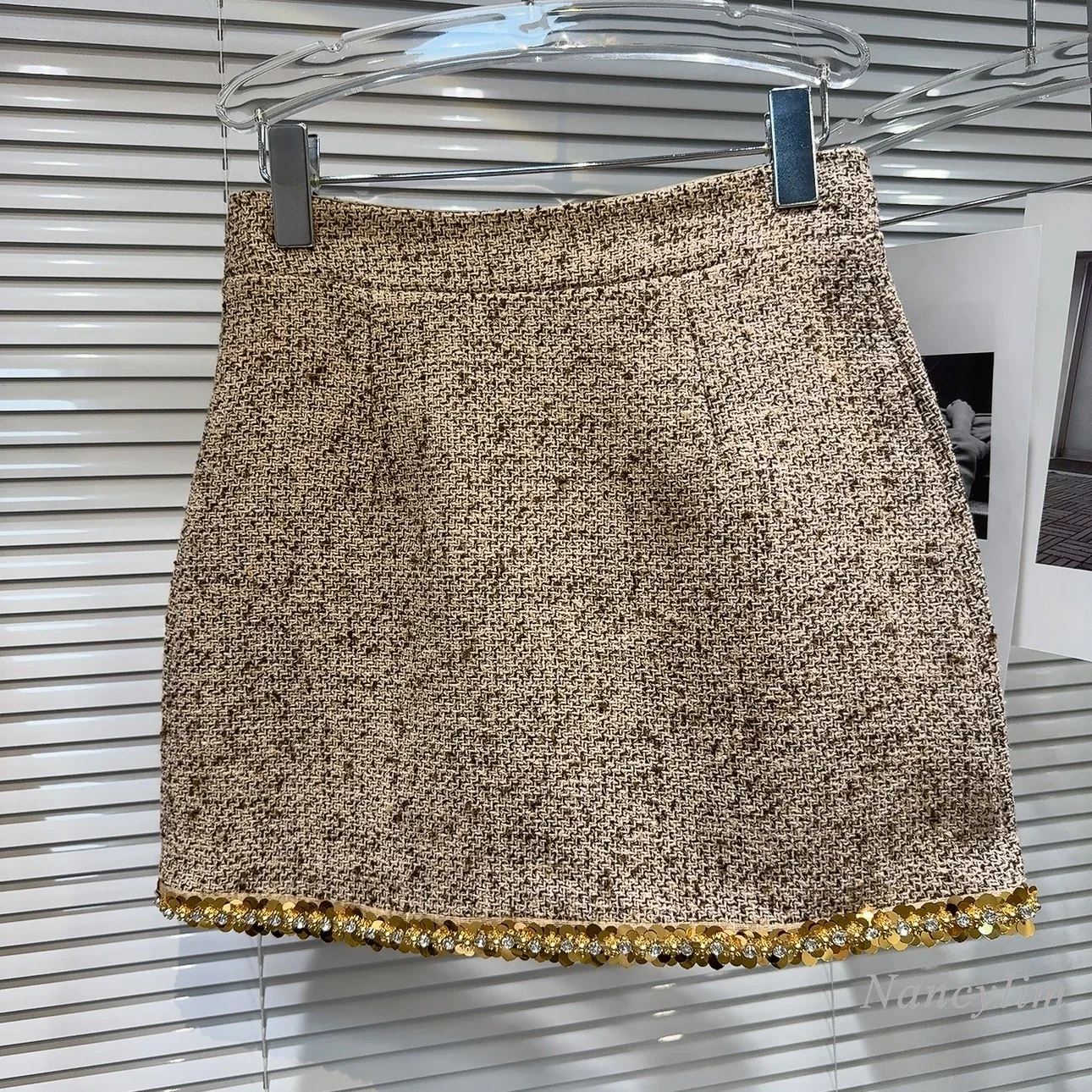 Conjunto elegante de dos piezas para mujer, abrigo corto con borde de lentejuelas doradas y Falda corta de Tweed, Otoño, 2024