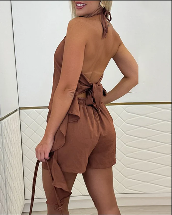 여성용 휴가복 여름 2피스 세트, 비대칭 러플 캐미솔 및 백 스트랩 디테일 탑 및 캐주얼 반바지 세트