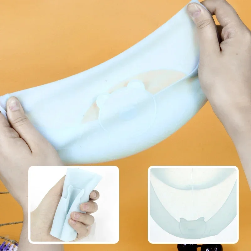 مريلة سيليكون رفيعة للغاية للأطفال الصغار، مريلة خفيفة الوزن وقابلة للتعديل ومقاومة للماء وقابلة للطي لتخزين الغداء وتغذية الطعام