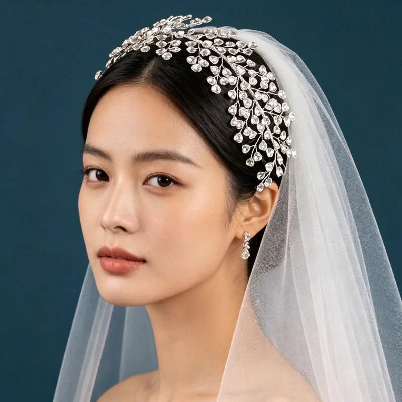 SLBRIDAL Handgefertigte Braut-Tiara mit Mehrfach-Kristallen, Strass und Perlen, Hochzeits-Kopfschmuck, Haaraccessoires für Frauen und Mädchen – Detail 2