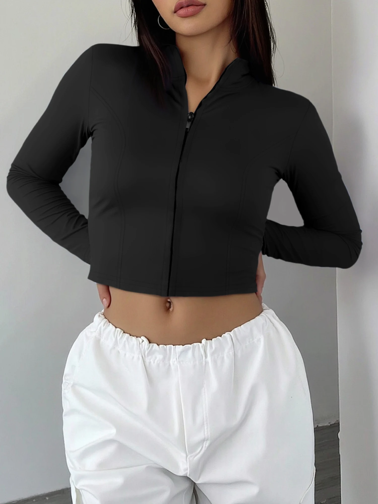 

Женская укороченная куртка в европейском и американском стиле, приталенный топ с воротником-стойкой и длинными рукавами, универсальный повседневный вариант для стройности