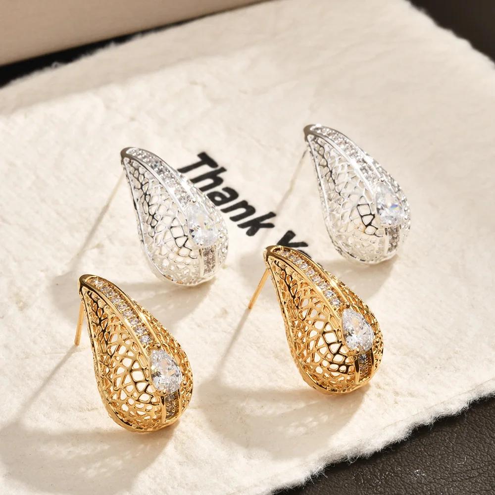 Retro exquisite fashion super flash hollow zirconium water drop stud earrings personalized light luxury ear jewelry