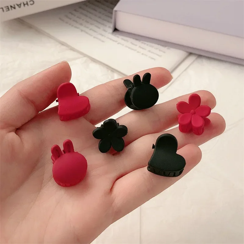 Matte Hair Claw for Kids, Small Side Bangs Clip, Preto, Vermelho, Coração, Coelho, Flor, Menina, Child Styling Tool, Acessórios para Cabelo, 1,5 cm