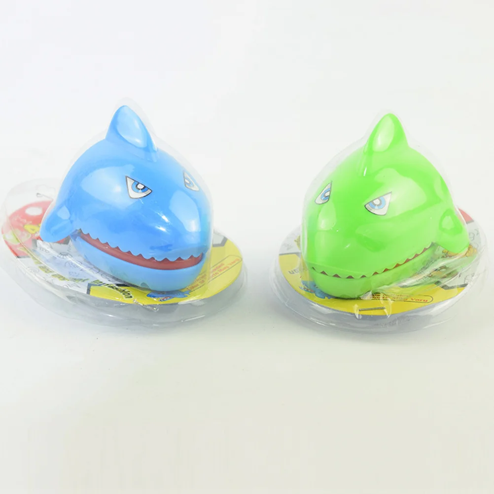 2pcs Novelty Finger Biting Toy Shark Mouth Dentist Bite Finger Game Funny Toy Shark Game Kids Children Gift (Blue + Green