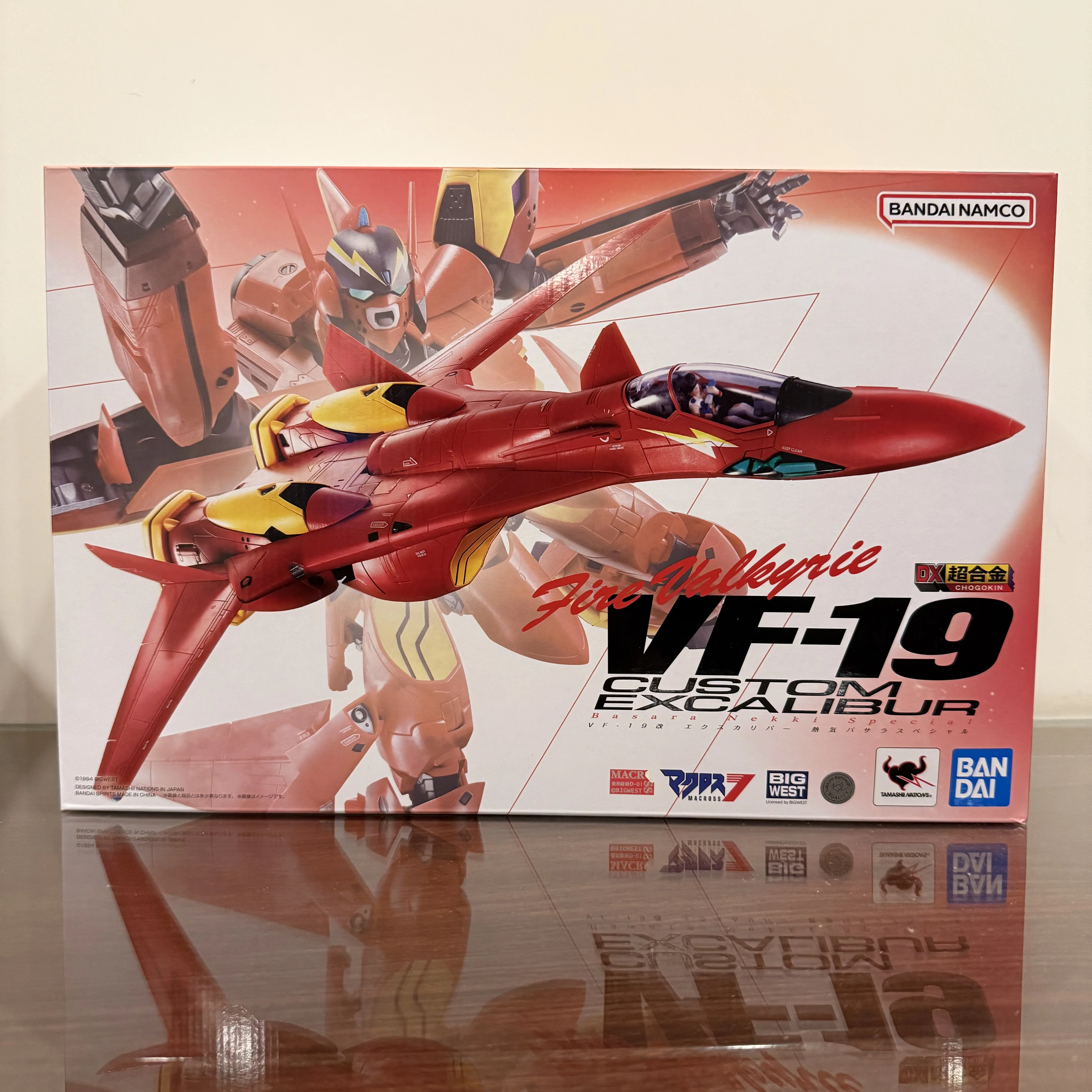 

Оригинальный Vf-19 Custom Excalibur Basara Nekki Special Fire Valkyrie Chogokin аниме фигурка модель коллекция кукол игрушка в подарок