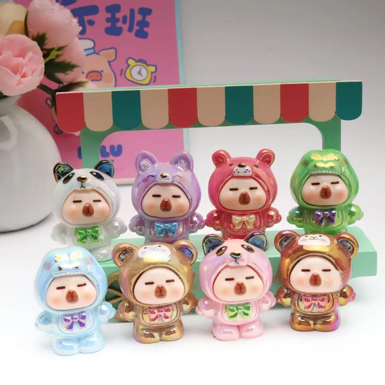 

8 new electroplated Capibara diy resin cute particle desktop ornaments as gifts, mobile phone chains, bags and pendants