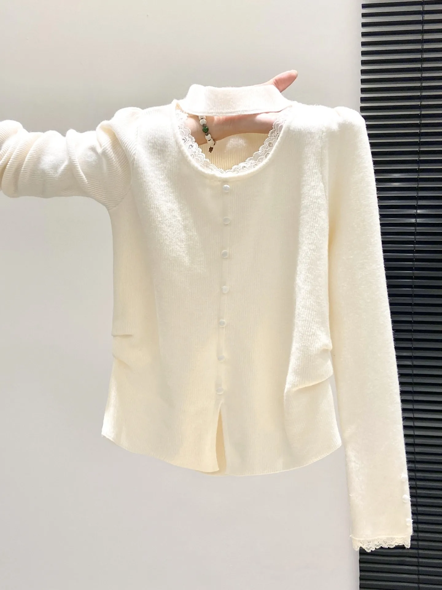 

Женский зимний свитер Pure Desire с кружевными вставками, новый, с завышенной талией, приталенный, с круглым вырезом, базовый топ