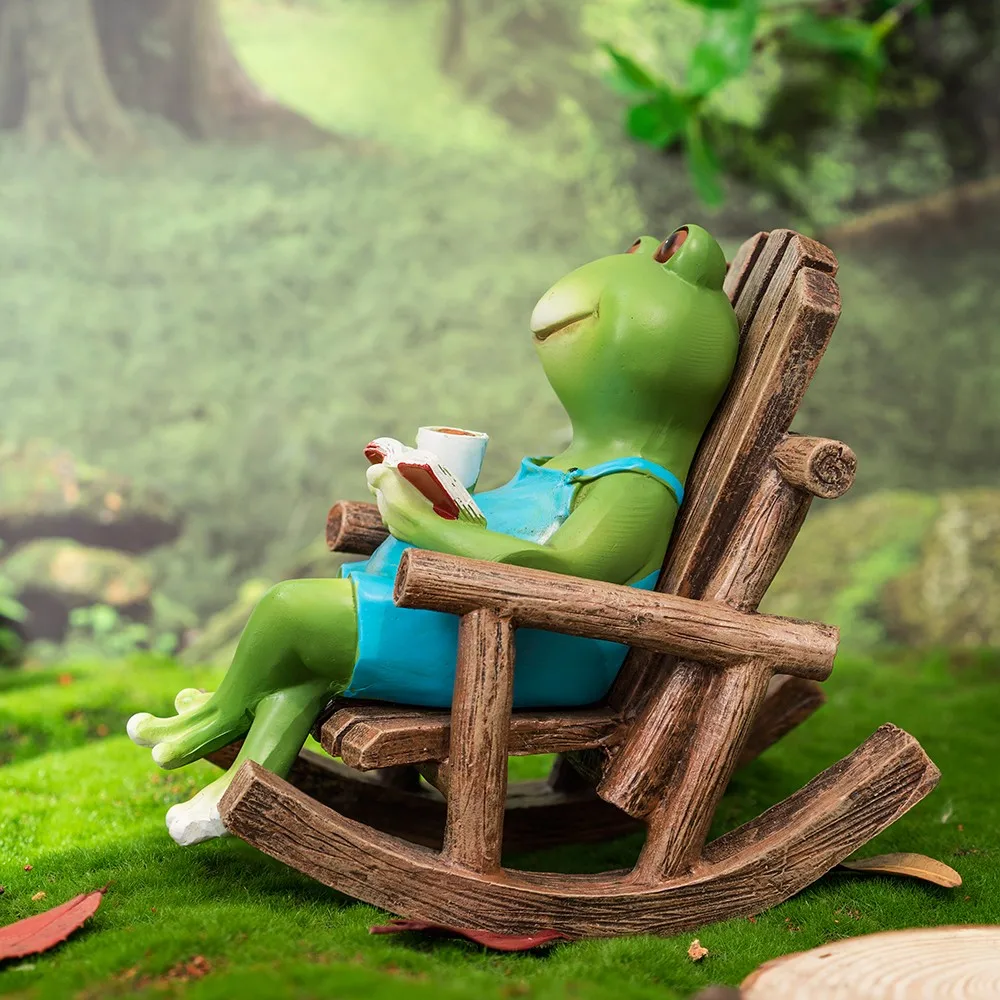 Cute Animal Decor Resin Frog Figurine Charming Green Tone Water Resistant Finish Lifelike Artistic Details Green