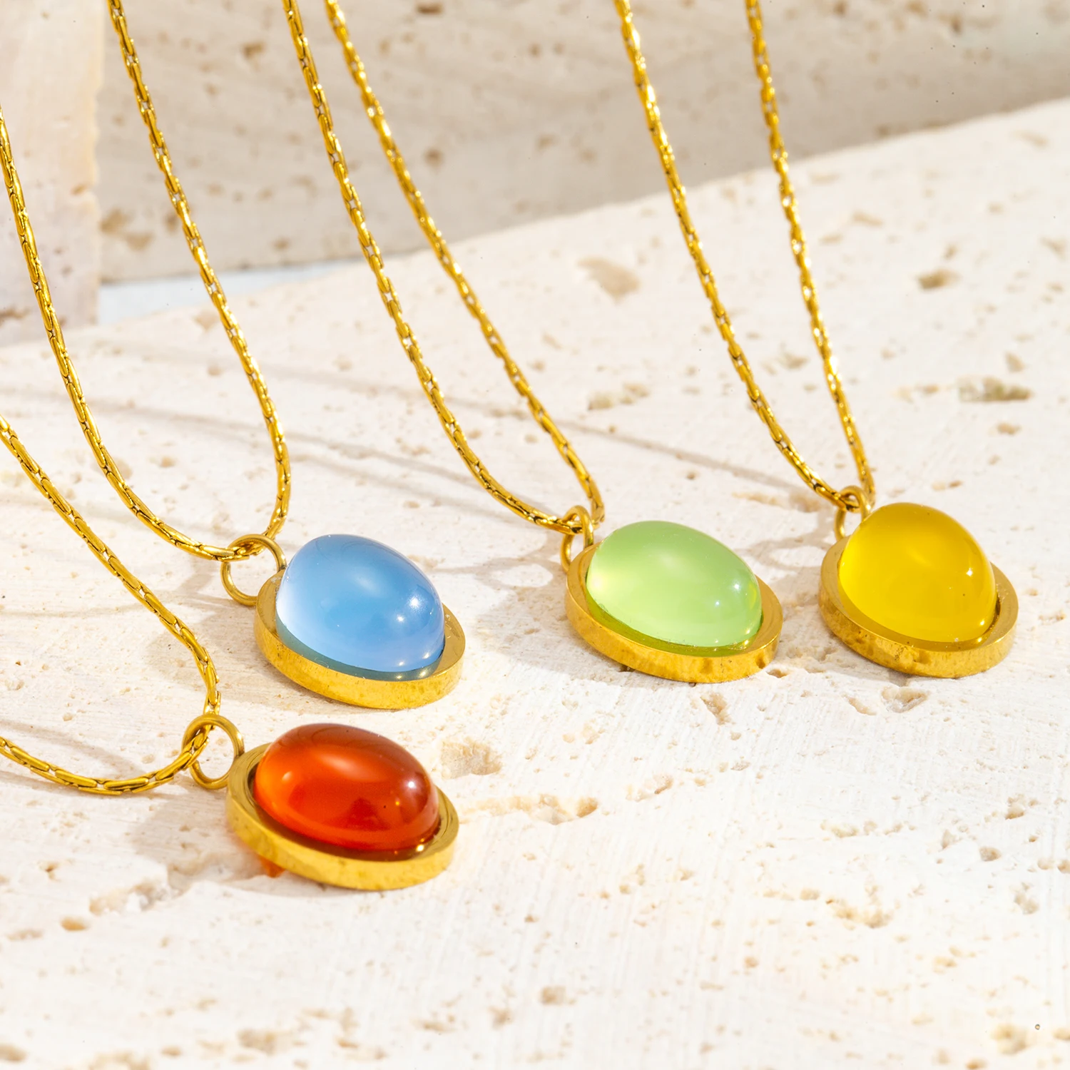Naturstein-Anhänger-Halskette für Damen - 18K Vergoldeter Edelstahl, Hypoallergener Schicker Eleganter Schmuck Geschenk