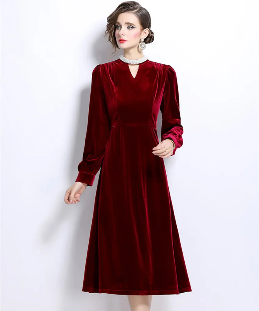 Vintage Women Pearls Beaded Stand Collar Velvet Midi Dress New Autumn Winter Sexy Hollow Out Long Sleeve Velour Party Clothes