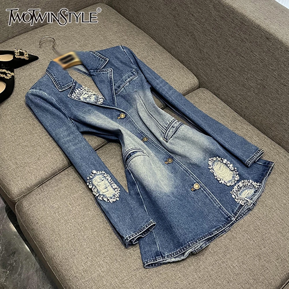 

TWOTWINSTYLE Casual Slimming Jackets Dresses For Women Laple Long Sleeve Spliced Bead Designer Jacket Female Fashion KJA520383