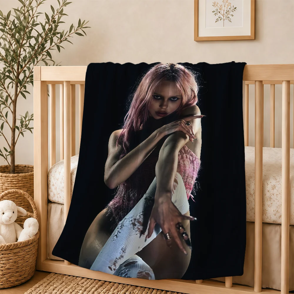 Singer Adela Blanket For Soft Warm Knee For Bedroom Living Room Bed Sofa Camping Picnic Office Gift