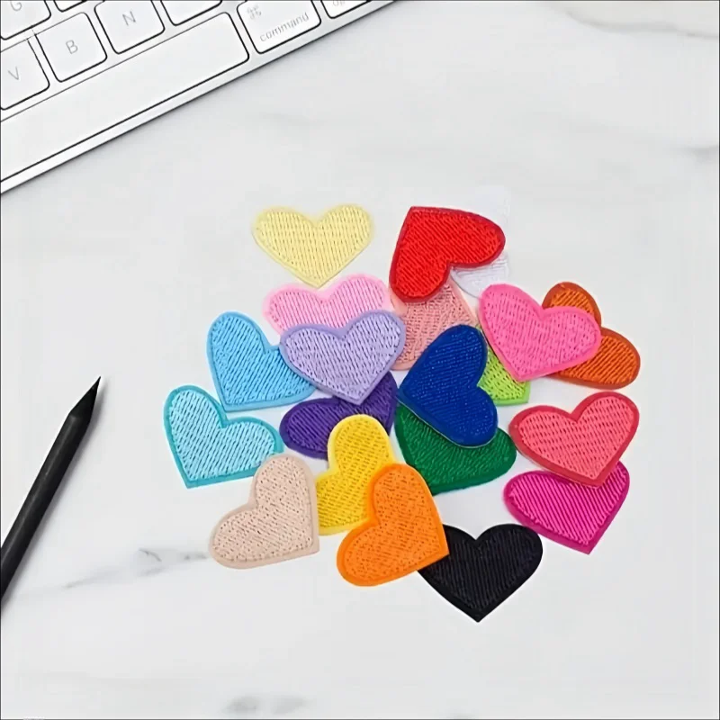 20Pcs/Lot Mini Love Heart Patches Embroidered Pactch Iron On Fabric For DIY Sewing Crafts Appliques Badge Clothing Accessories