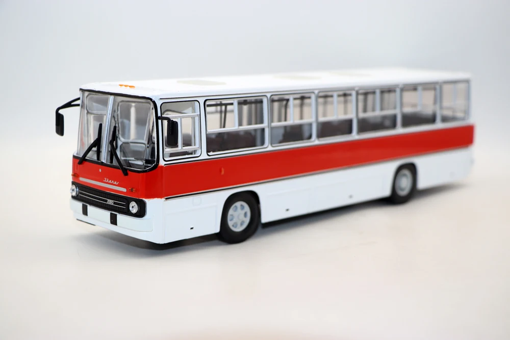 New 1/43 Scale Ikar…