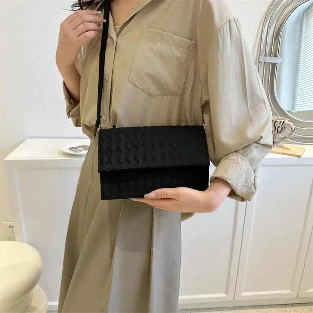 

Women's Felt Crossbody Bag - Summer Texture Armpit Shoulder Bag for Casual Outfit Essentials