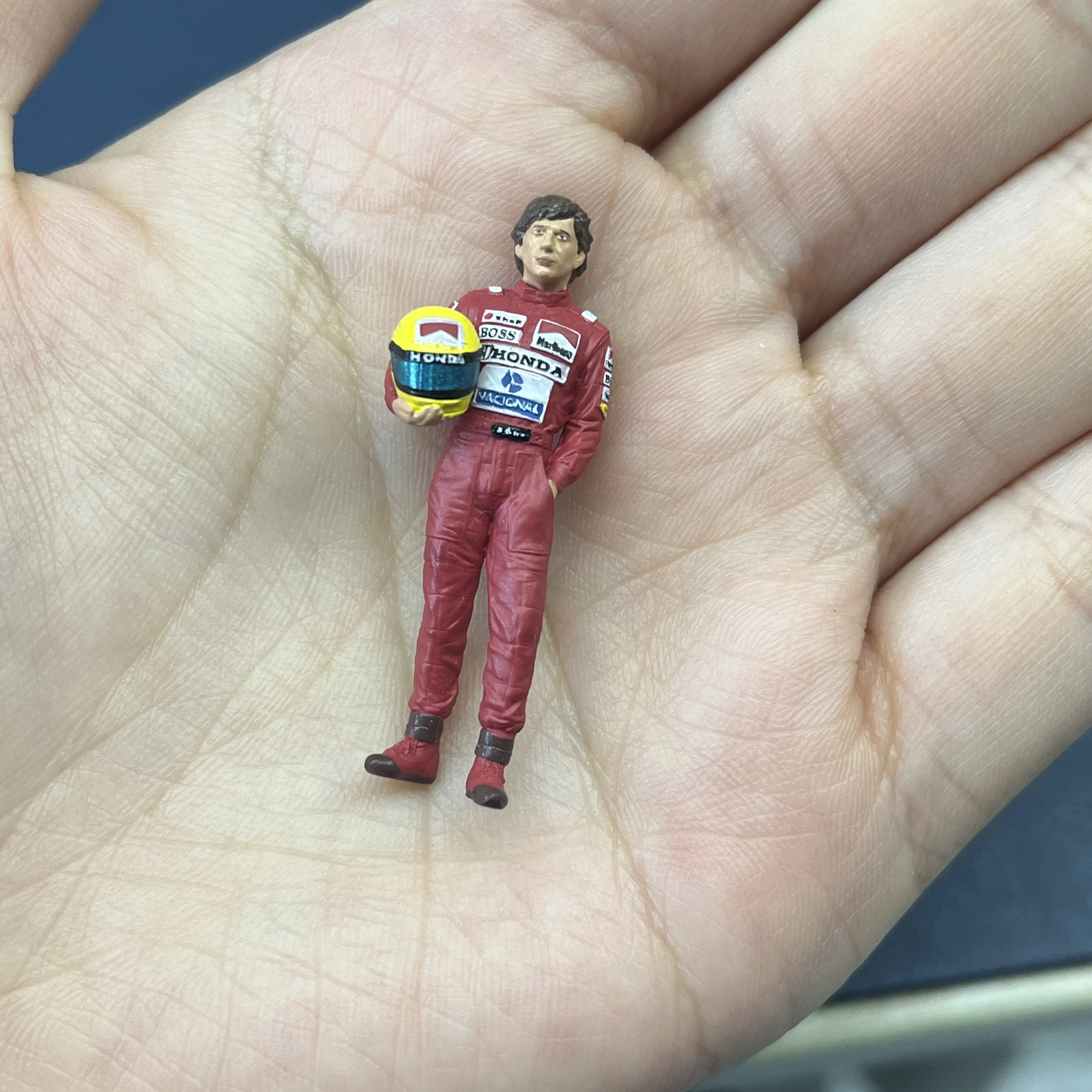 1/64 Scale Ayrton Senna Figures and F1 Racing Car Model Dioramas