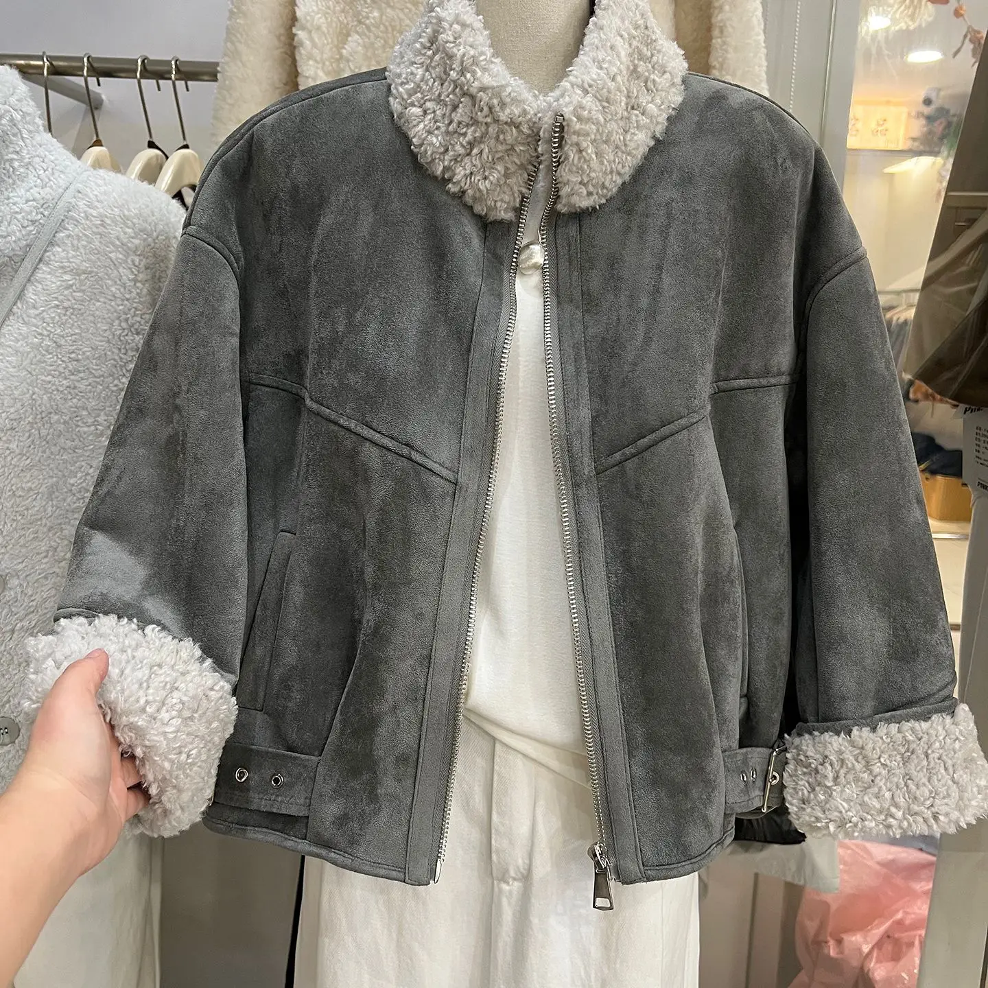 

2026 Autumn and Winter New Women's Imitation Lamb Fur Coat Fur Integrated Top