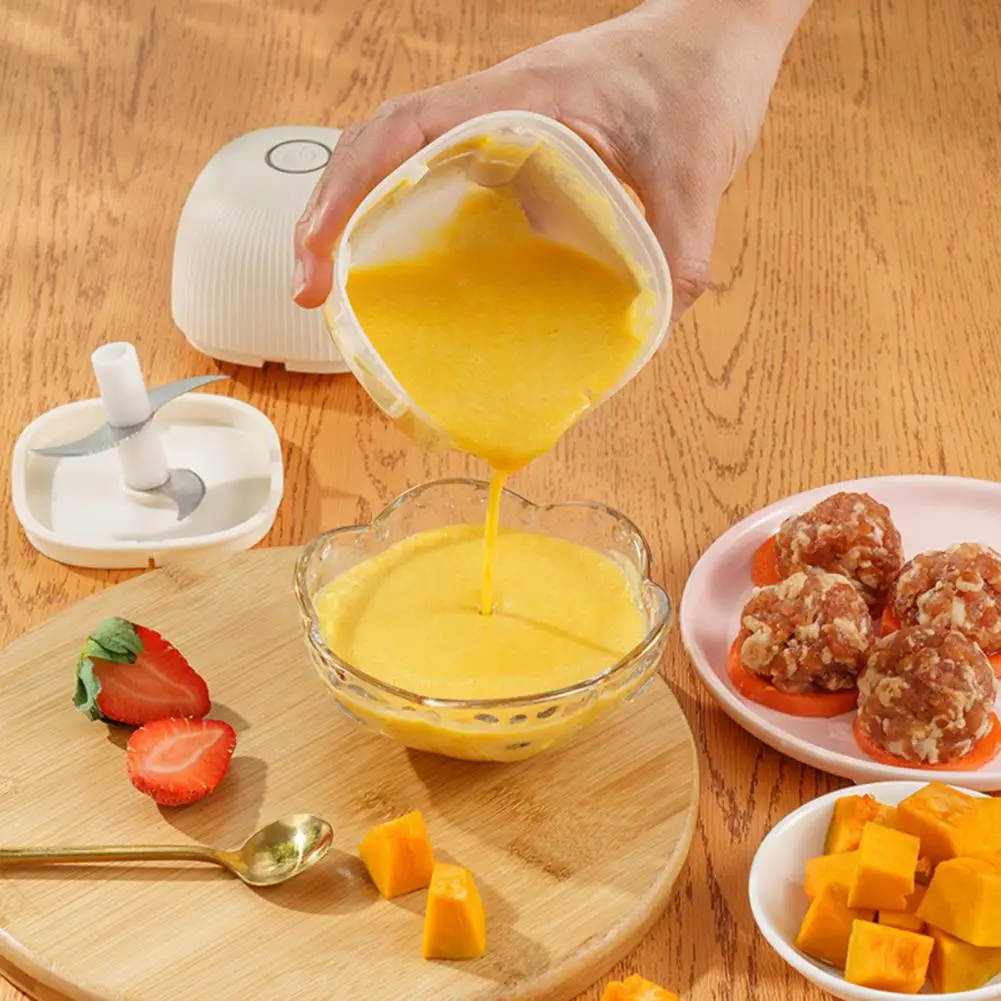 Small Meat Grinder Portable Vegetable Mincer Electric Garlic Chopper Portable Food Processor Cordless One-touch for Peppers